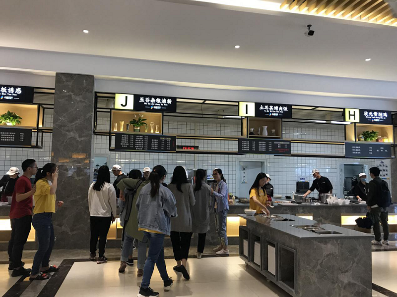 客戶對食堂承包經(jīng)營者的基本要求有哪些？